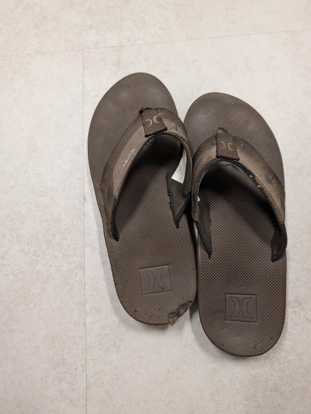 Hurley Brown Men’s Flip Flops Thong Sandals